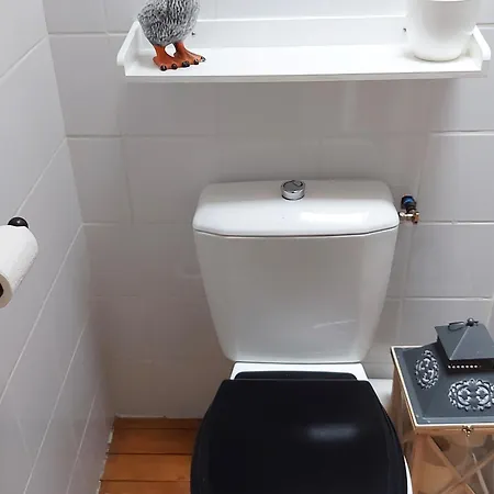 Familiale Avec 2 Chambres, Petit-dejeuner Inclus, Salon Privatif, Proche Laval Et Chateau-gontier - Fr-1-600-215