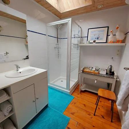 Familiale Avec 2 Chambres, Petit-dejeuner Inclus, Salon Privatif, Proche Laval Et Chateau-gontier - Fr-1-600-215 *