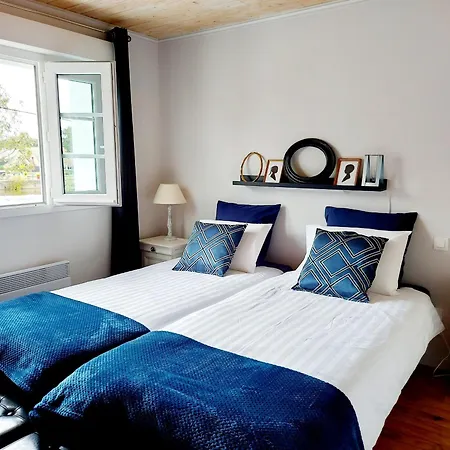 Familiale Avec 2 Chambres, Petit-dejeuner Inclus, Salon Privatif, Proche Laval Et Chateau-gontier - Fr-1-600-215 Bed & Breakfast