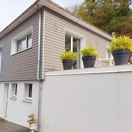 Familiale Avec 2 Chambres, Petit-dejeuner Inclus, Salon Privatif, Proche Laval Et Chateau-gontier - Fr-1-600-215 Bed & Breakfast
